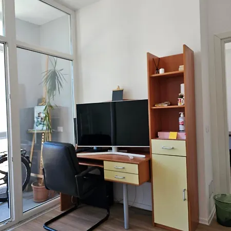 Danisa's Tirana